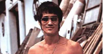 Looking without seeking